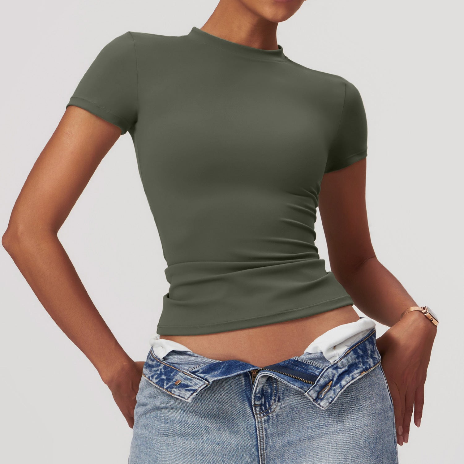 T-shirt d’entraînement ajusté – Liberté de mouvement, style affirmé